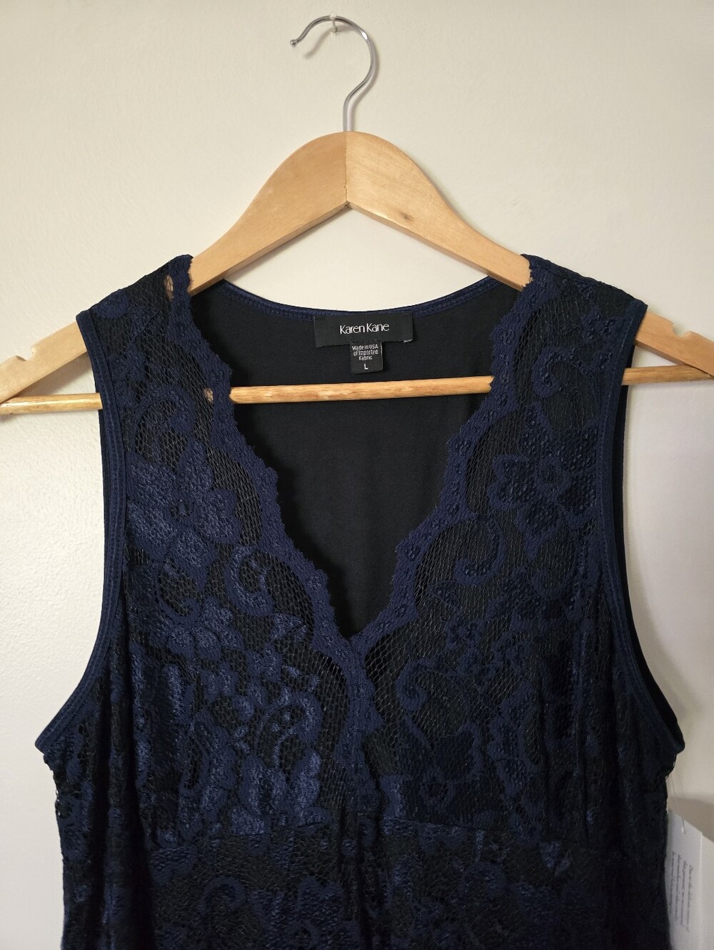 New Karen Kane Navy Blue Sleeveless Stretchy Dress Sz. Large Lace Overlay Fitted